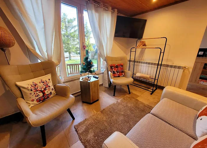 Chale Zimbro, Serra Da Estrela, * Penhas da Saúde